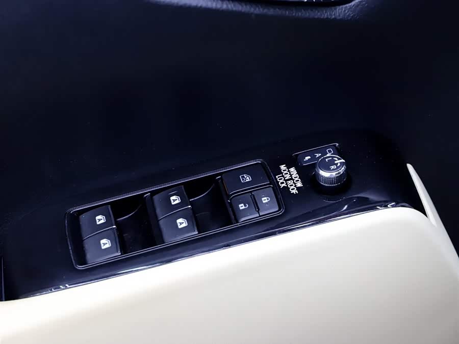 Toyota Alphard 2016 imagen de coche #25