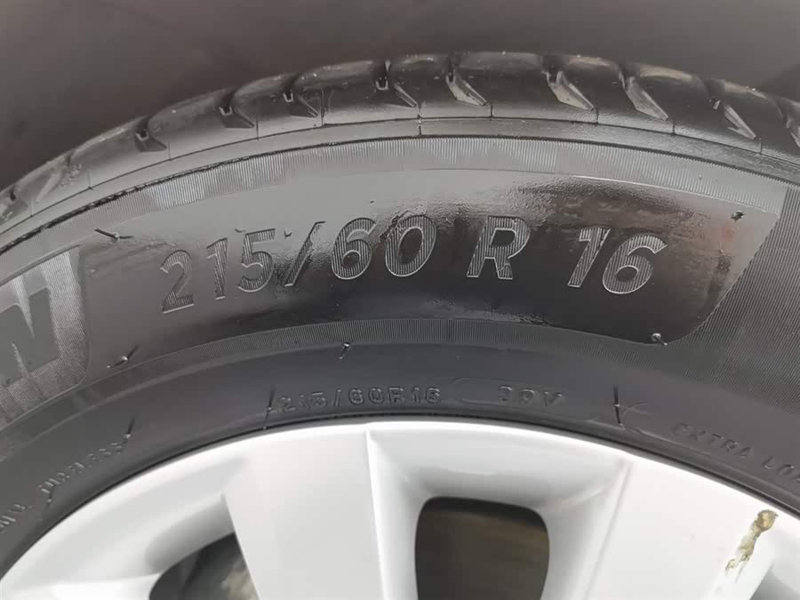 Volkswagen Beetle 2014 immagine di auto #25