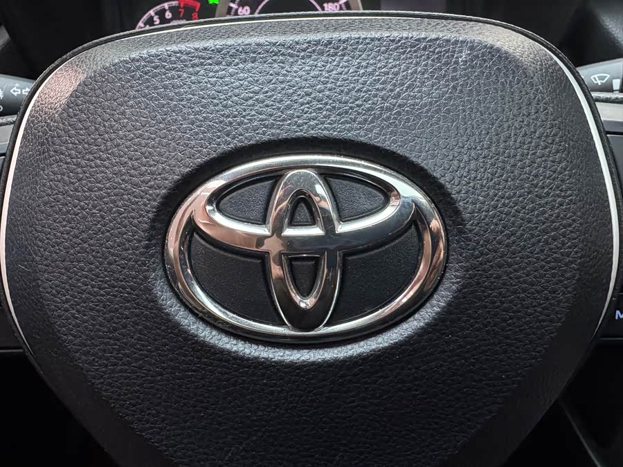 Toyota Frontlander 2022 car image #25