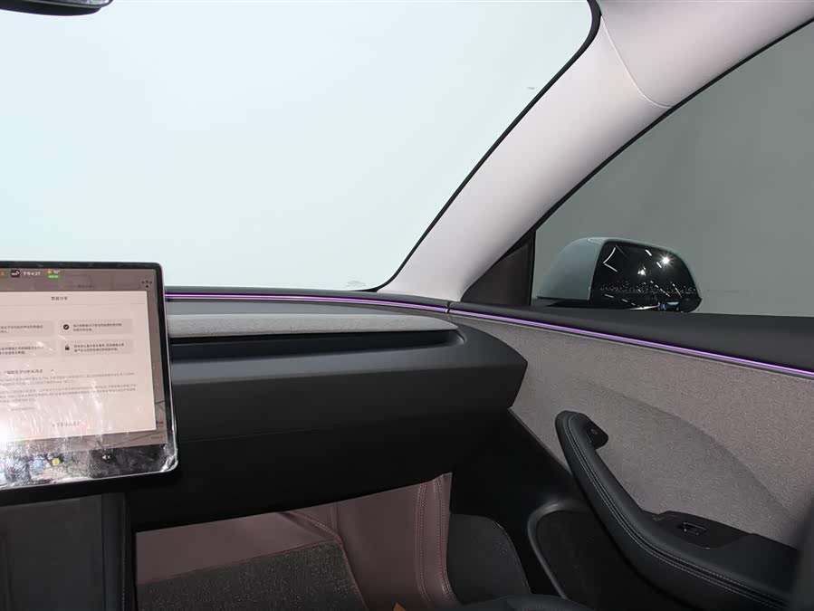 特斯拉 Model 3 2025 汽车图片 #25