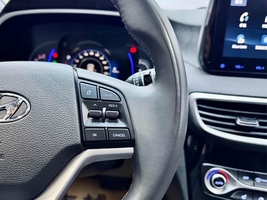 Hyundai Tucson 2021 car image #25