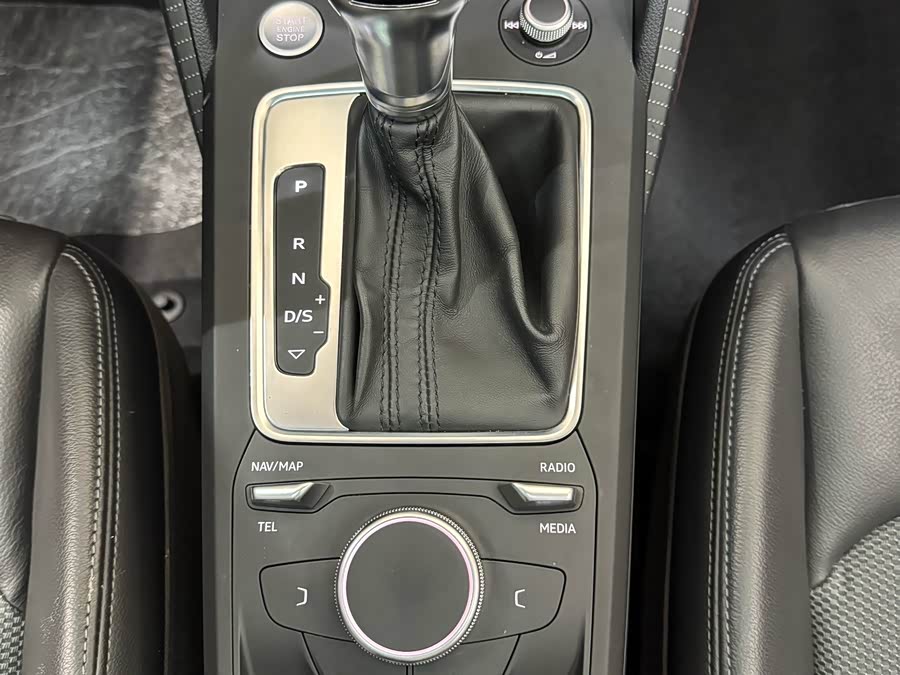 Audi Q2L 2020 صورة سيارة #25