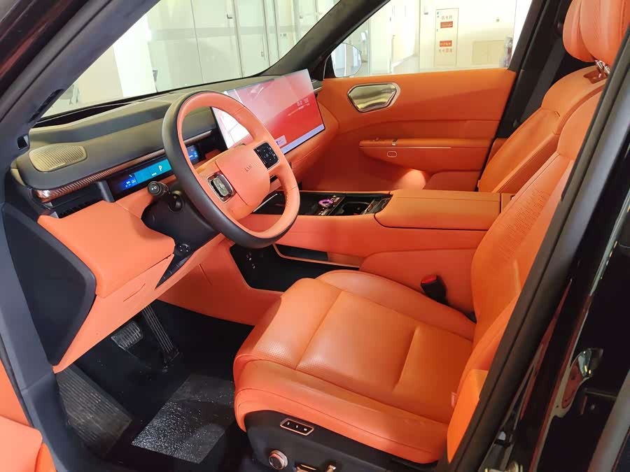 Lynk & Co 900 2025 car image #25