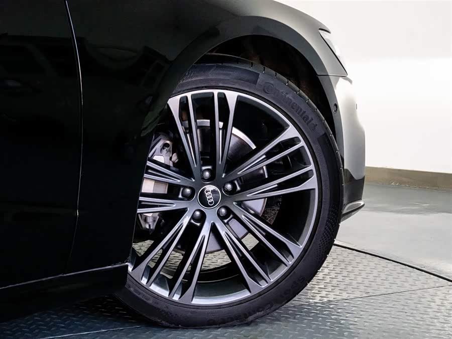 Audi A7 2023 изображение автомобиля #25