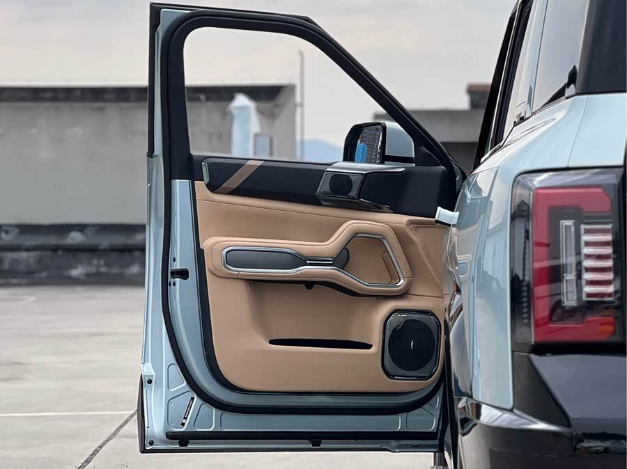 FangChengBao Leopard 8 2025 car image #25