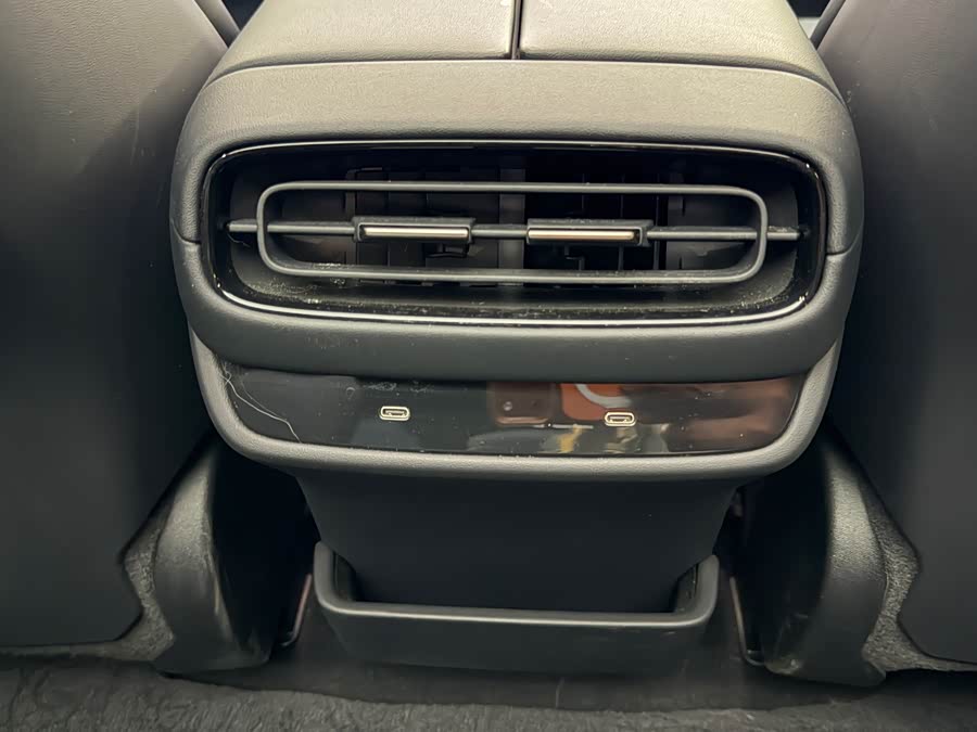 MI SU7 2024 car image #25