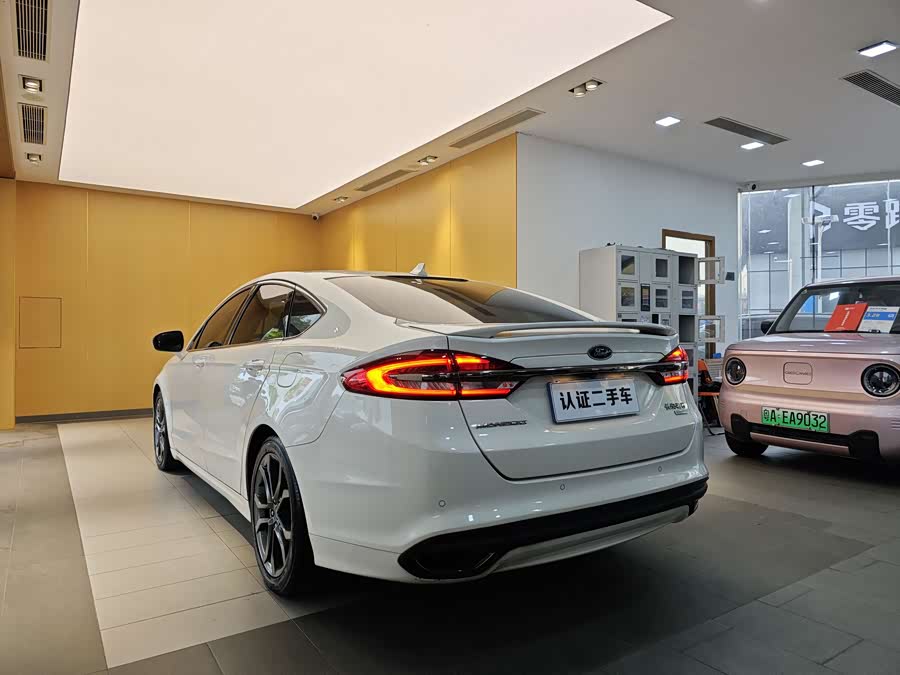 Ford Mondeo 2018 imagem de carro #25