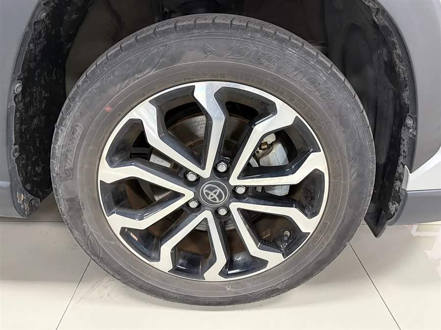 Toyota Frontlander 2023 car image #25