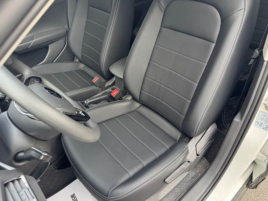 Volkswagen T-Cross 2021 #25 Volkswagen T-Cross 2021 car image #25