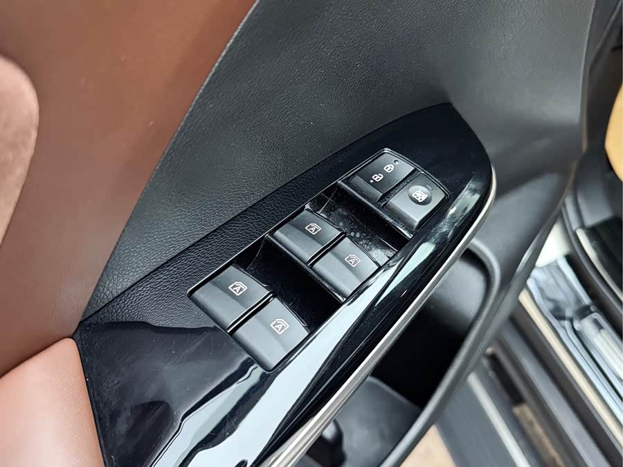 GAC Trumpchi GS8 2018 imagem de carro #25