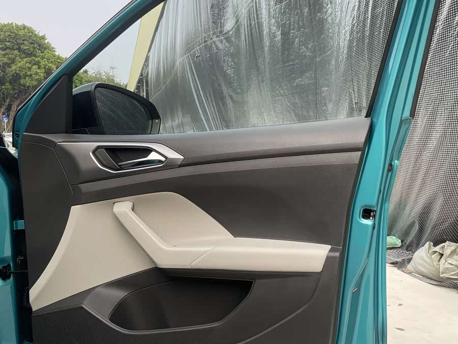 Volkswagen T-Cross 2022 car image #25