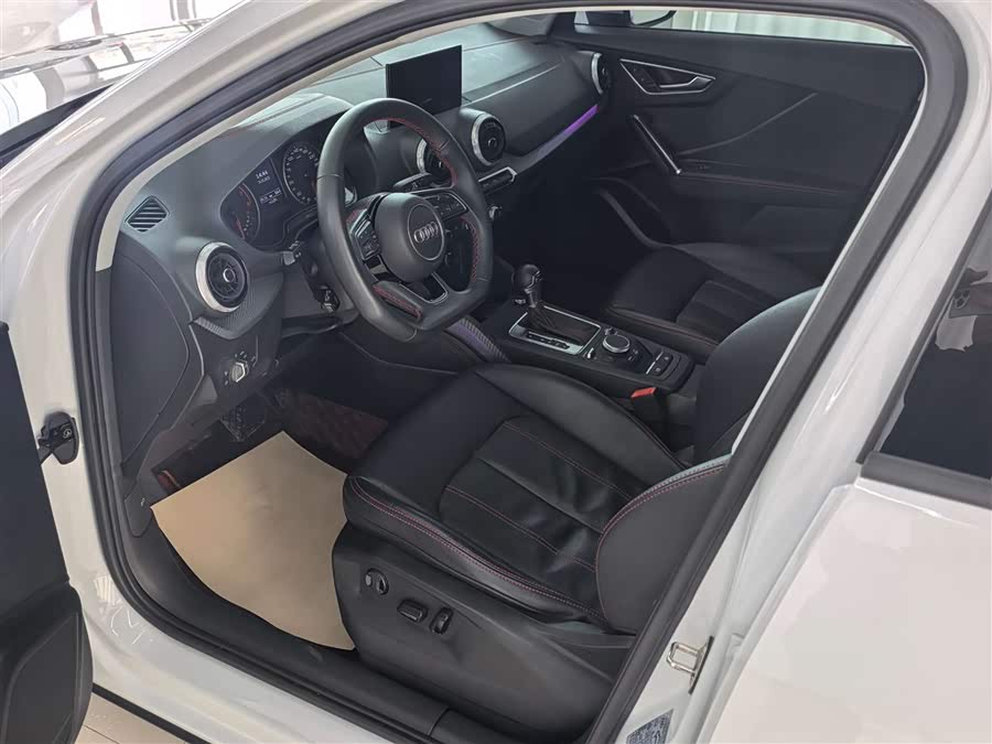 Audi Q2L 2023 imagem de carro #25