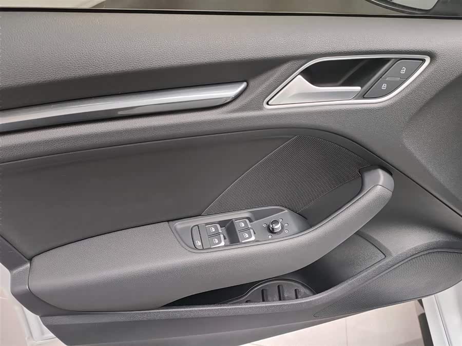 Audi A3 2020 car image #25