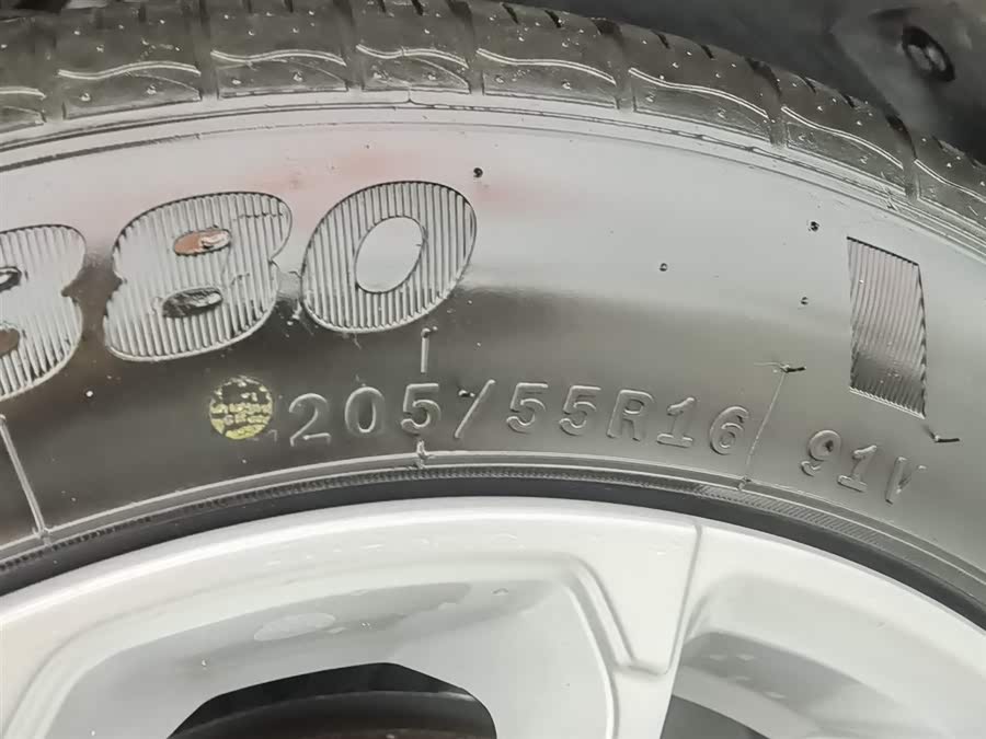 GEELY Emgrand 2020 car image #25