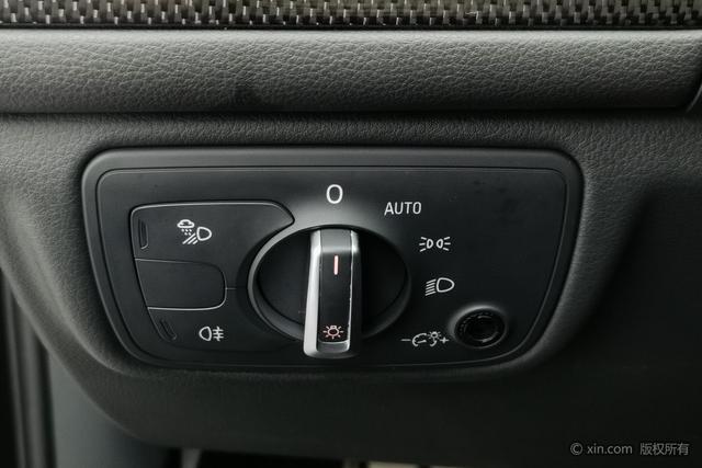 Audi S6 2013 car image #25