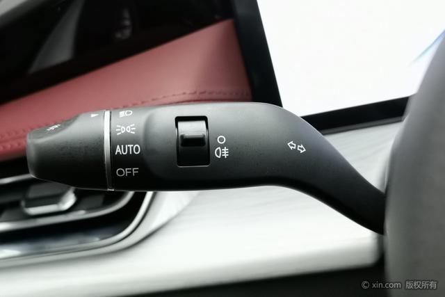 HongQi H5 PHEV 2025 #25 HongQi H5 PHEV 2025 car image #25