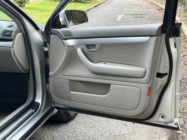 Audi A4 2007 car image #25