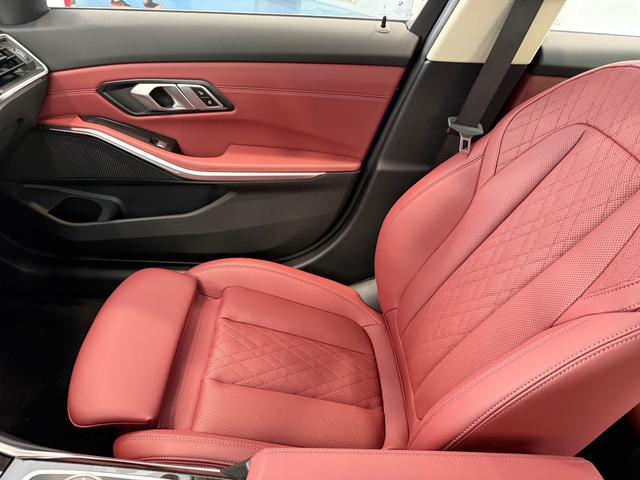 BMW M8 2023 car image #25