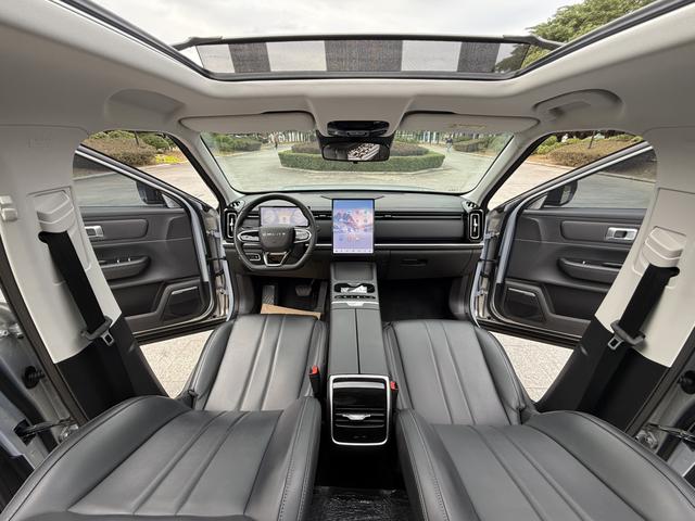 Chery Exploration 06 C-DM 2024 immagine di auto #25