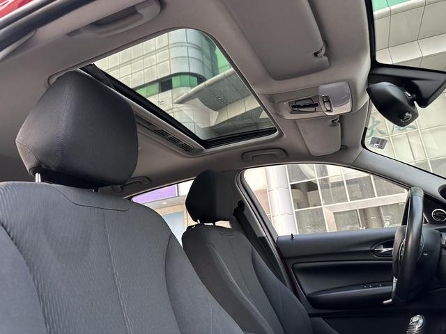 BMW 1 Series (Imported) 2012 #25 BMW 1 Series (Imported) 2012 car image #25