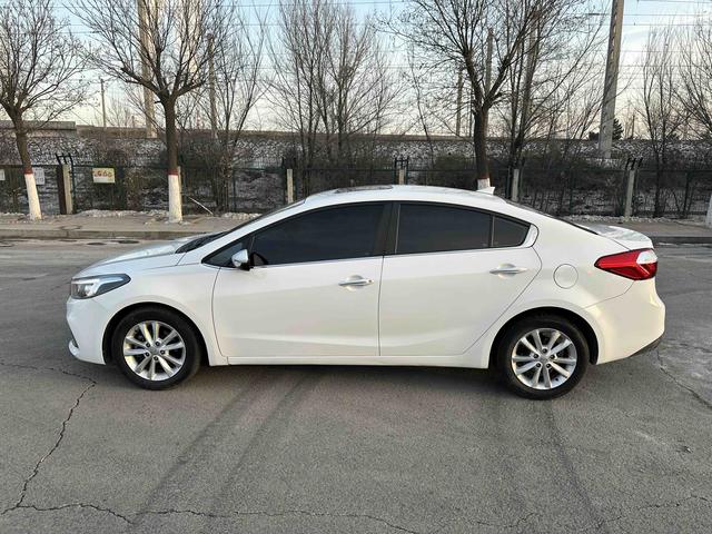 Kia K3 2016 car image #25