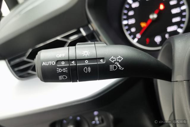 MG 2024 immagine di auto #25