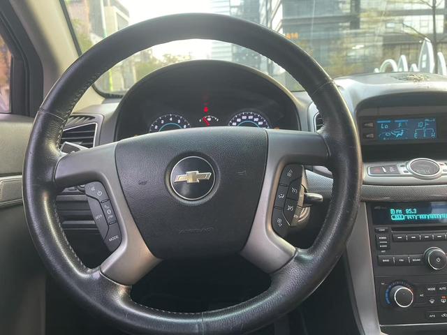 Chevrolet Captiva (Imported) 2011 car image #25