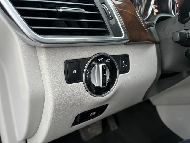 Mercedes-Benz M Class 2012 #25 Mercedes-Benz M Class 2012 car image #25