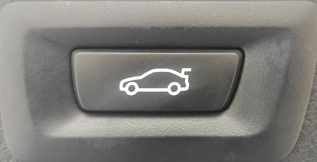 BMW 4 Series 2018 #25 BMW 4 Series 2018 car image #25