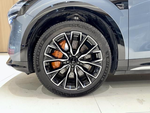 极氪 极氪7X 2024 汽车图片 #25