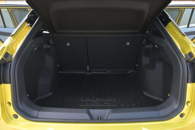 Volkswagen ID.4 X 2022 immagine di auto #25