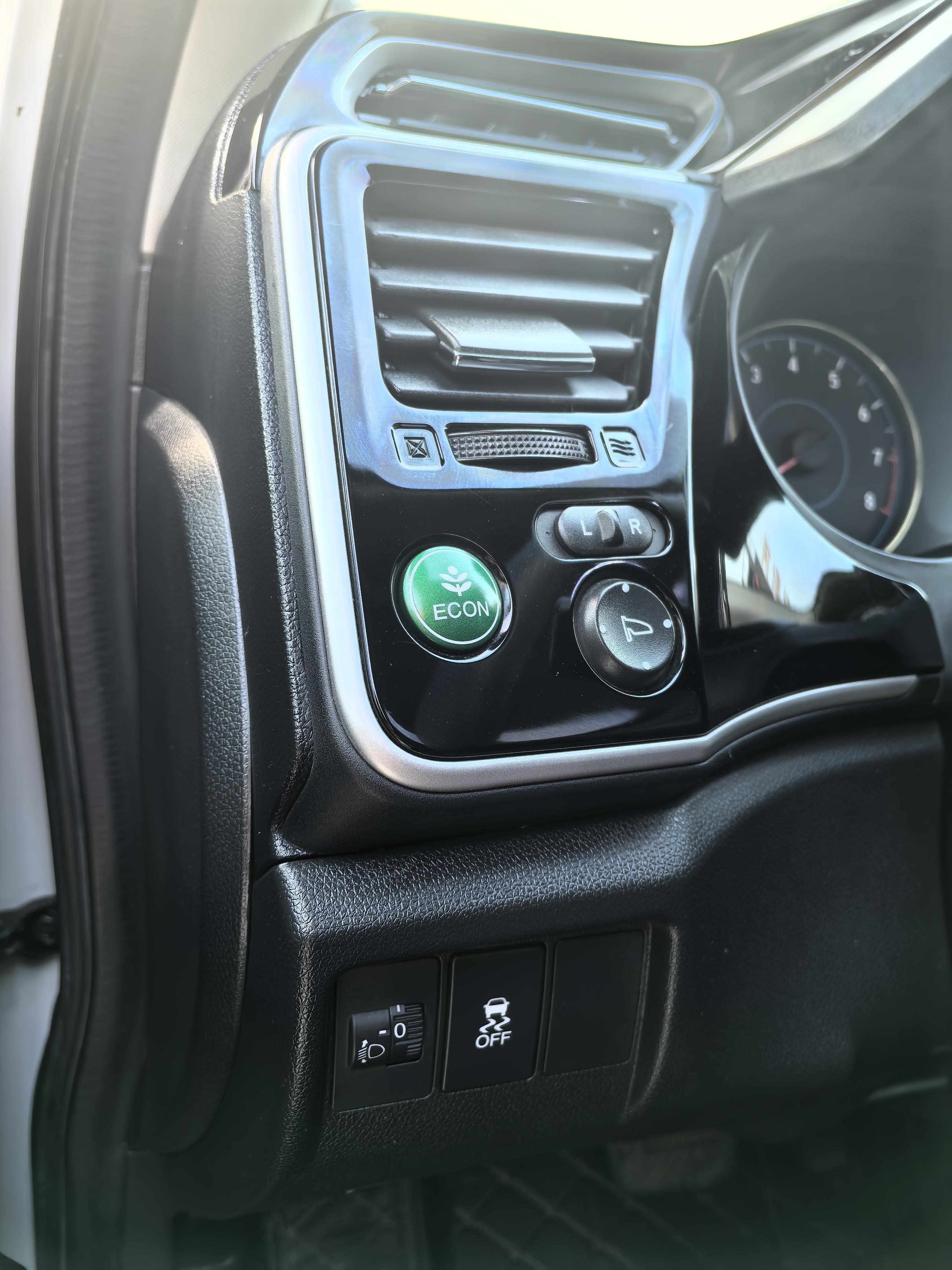 Honda Gienia 2018 car image #25