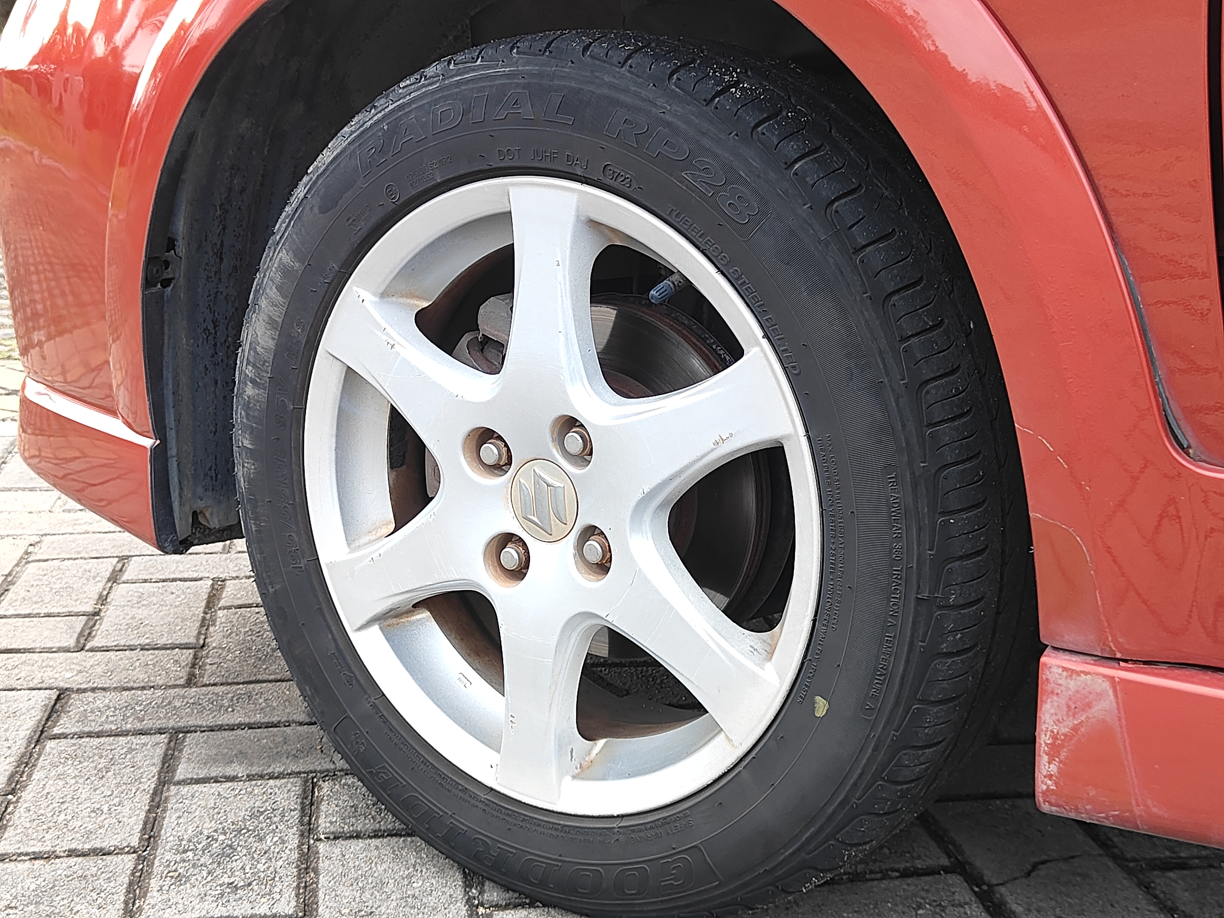 Suzuki Liana 2012 image de voiture #25