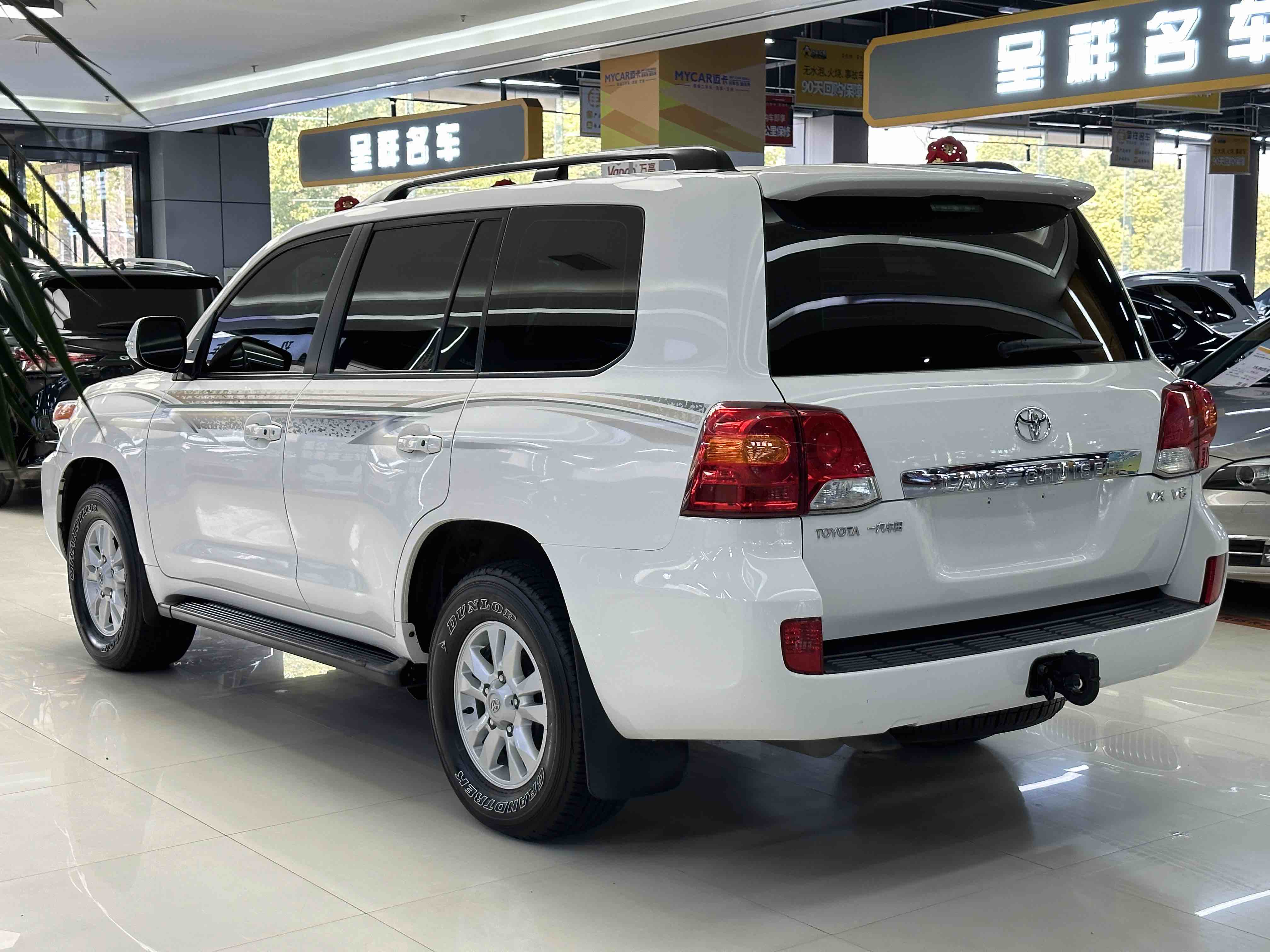 Toyota Land Cruiser 2013 car image #25