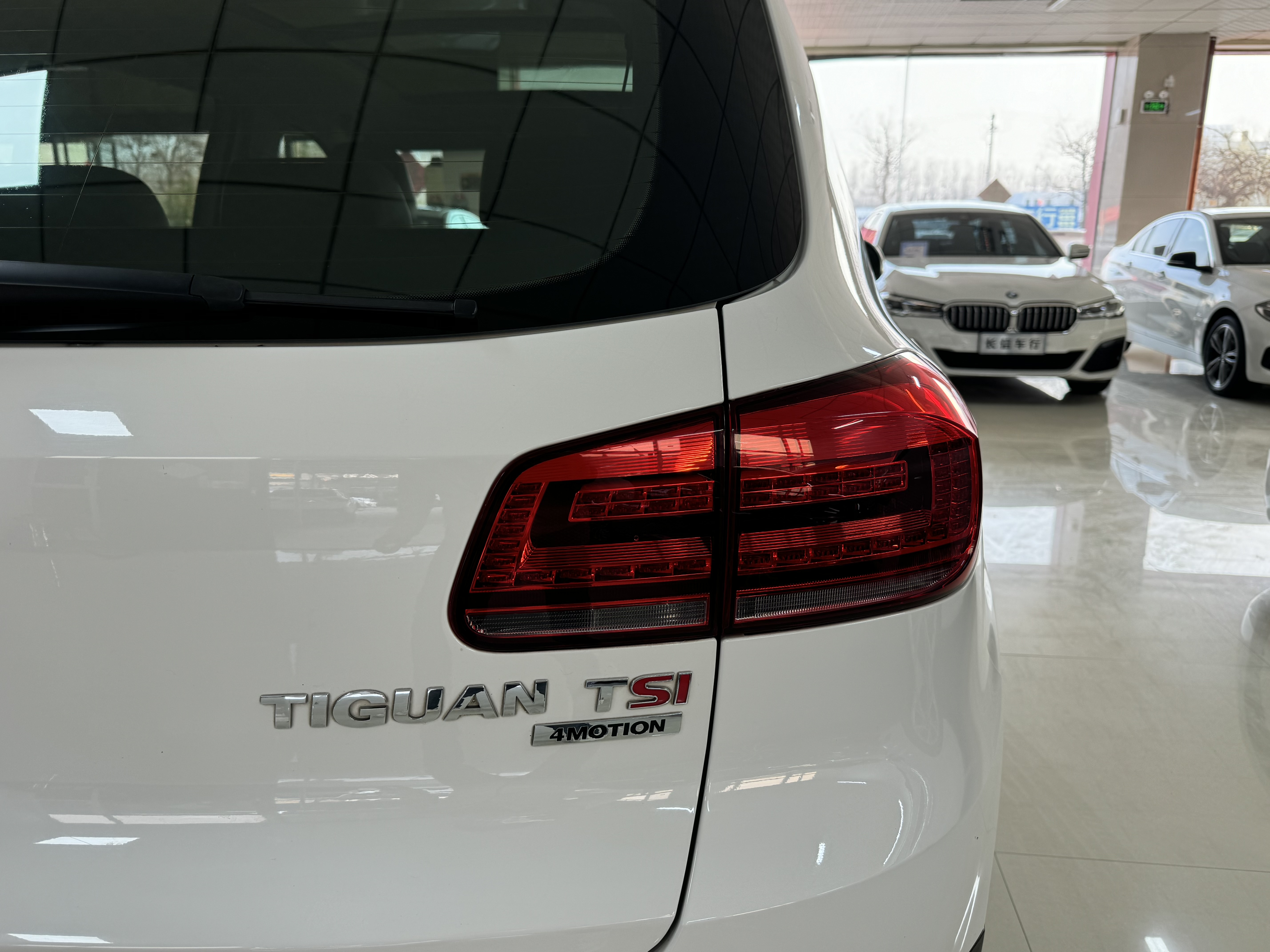 Volkswagen Tiguan 2014 car image #25