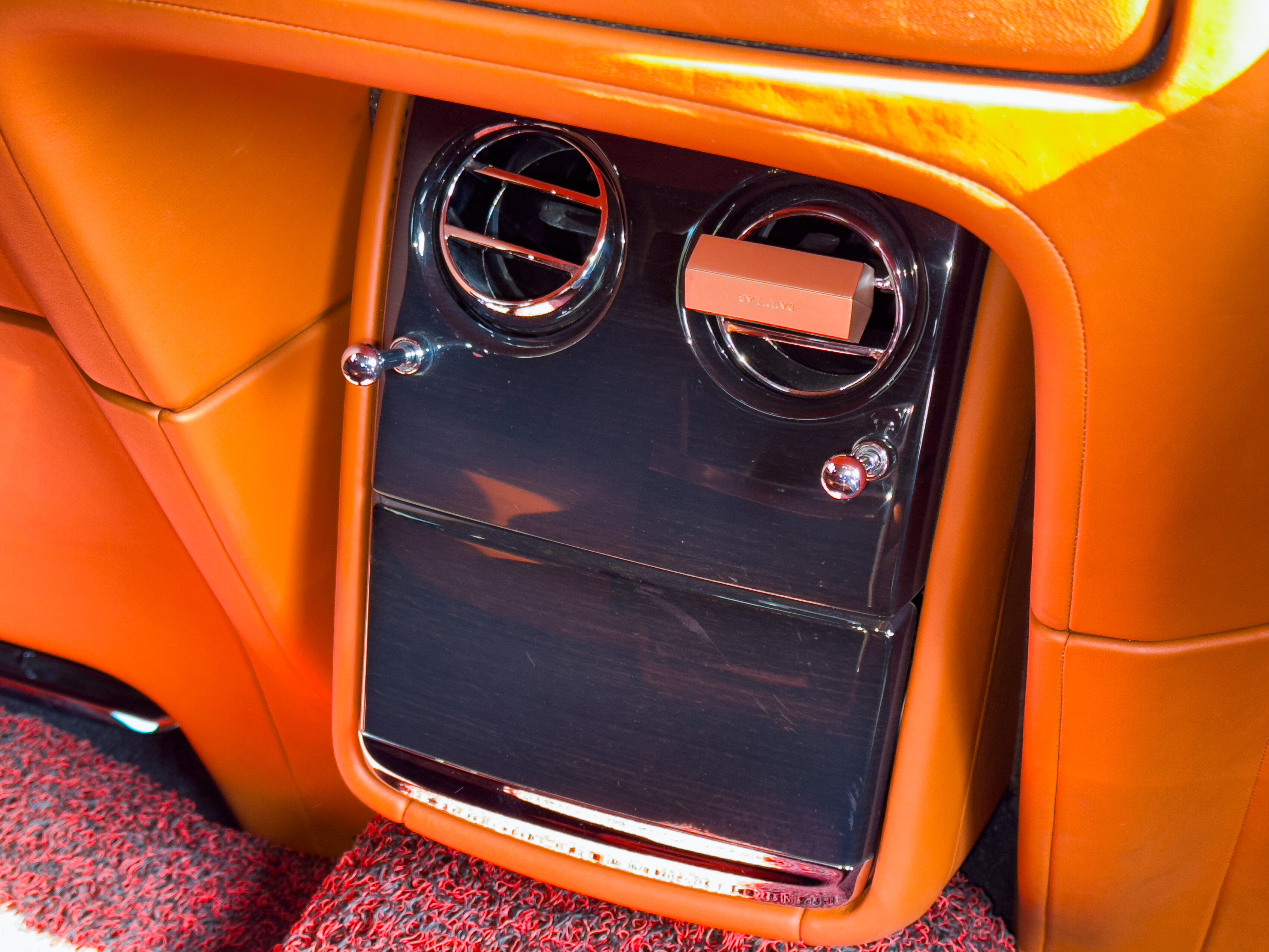 Volkswagen Phantom 2020 car image #25