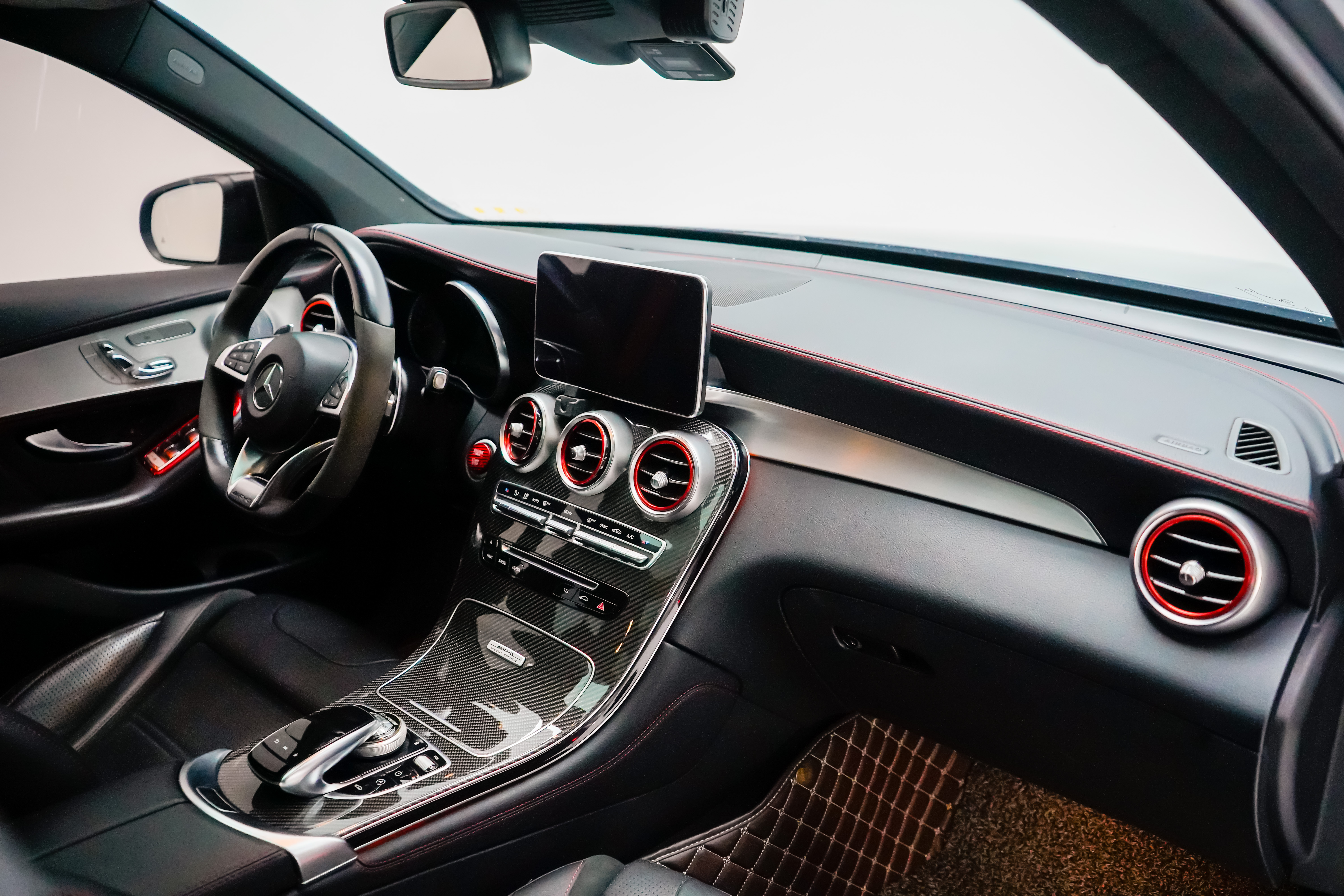 Mercedes-Benz GLC AMG 2018 #25 Mercedes-Benz GLC AMG 2018 immagine di auto #25