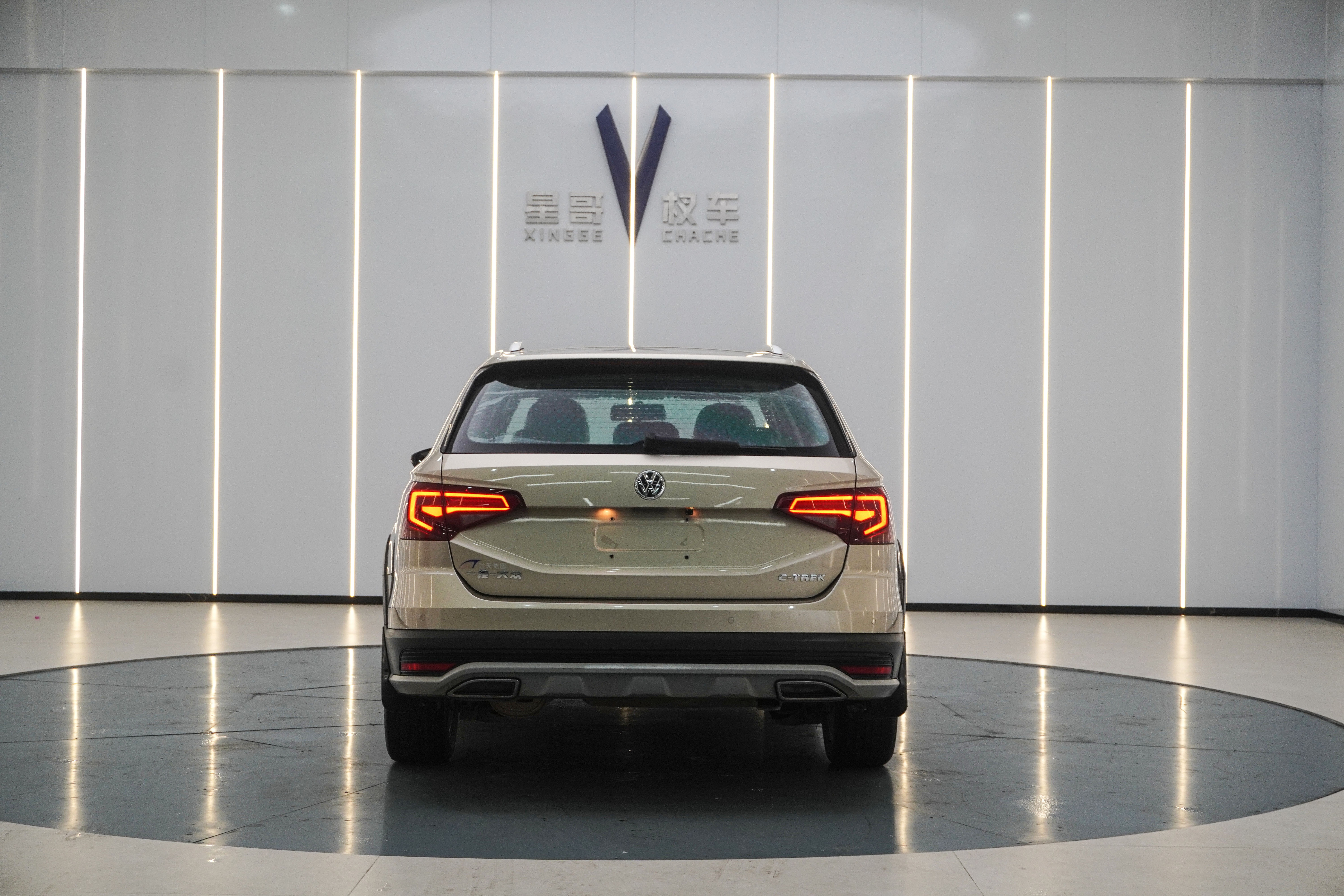 Volkswagen C-Trek 2018 immagine di auto #25