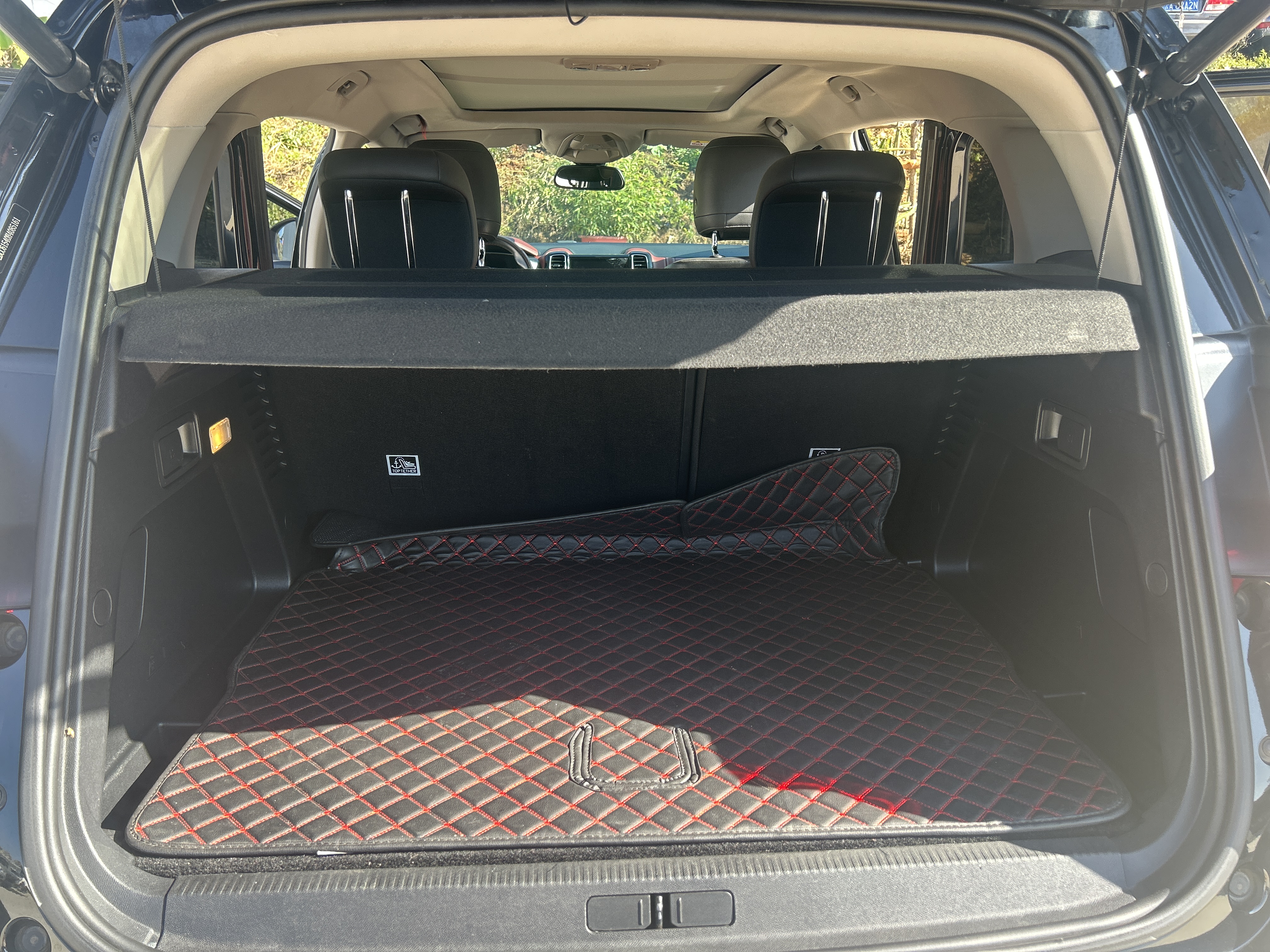 Citroen C5 AIRCROSS 2018 immagine di auto #25