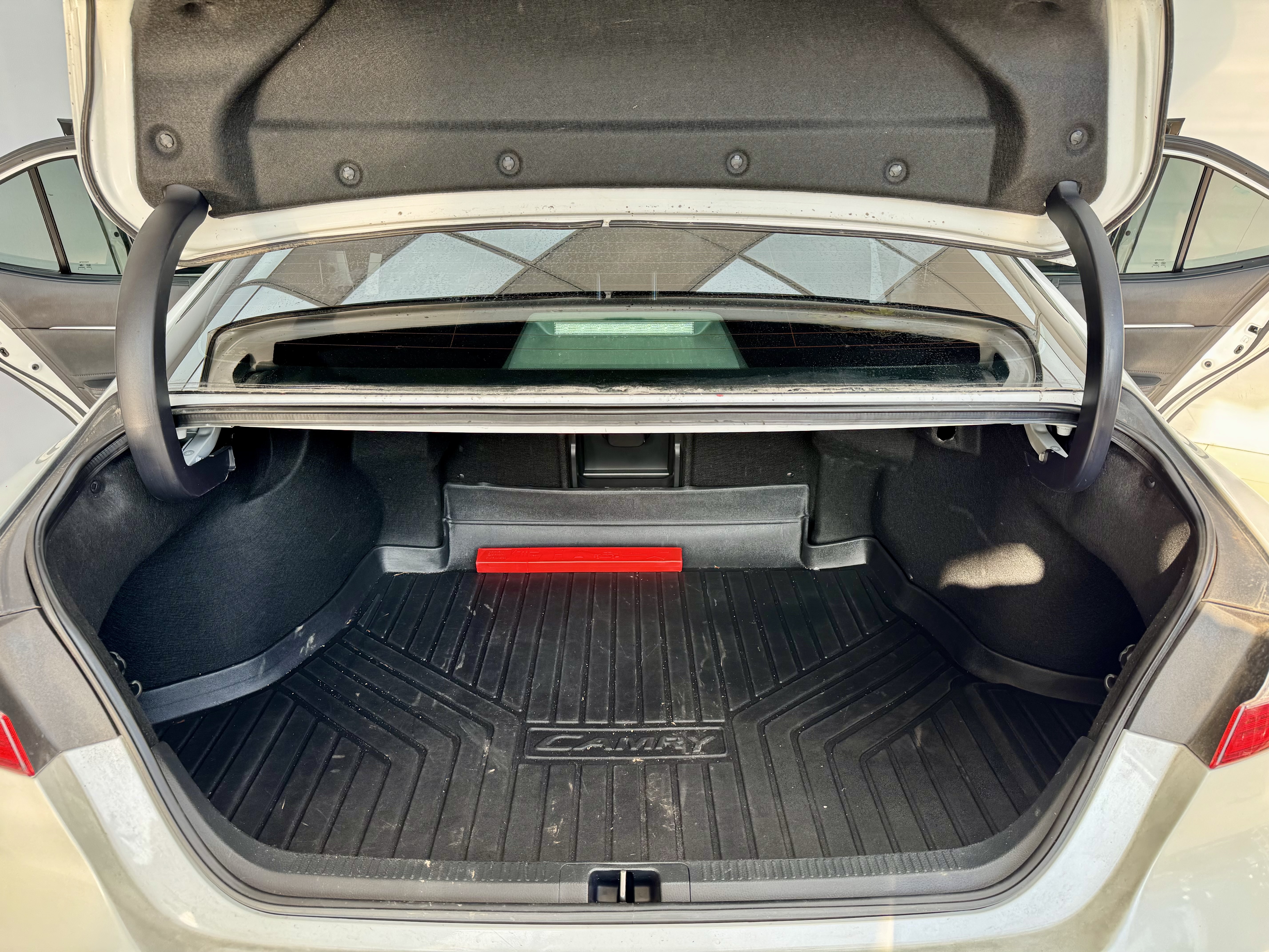 Toyota Camry 2018 car image #25