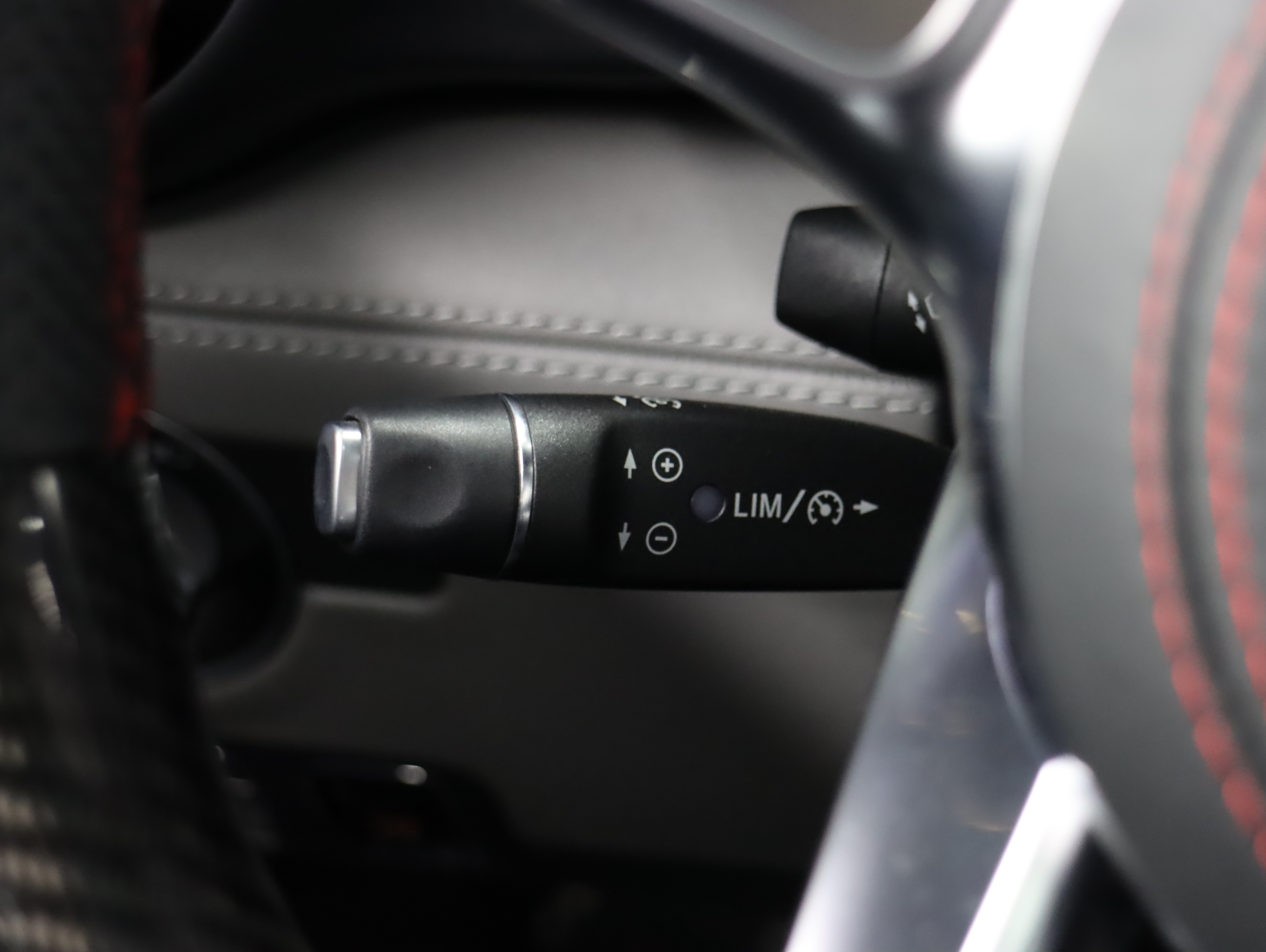 Mercedes-Benz AMG GT 2020 изображение автомобиля #25