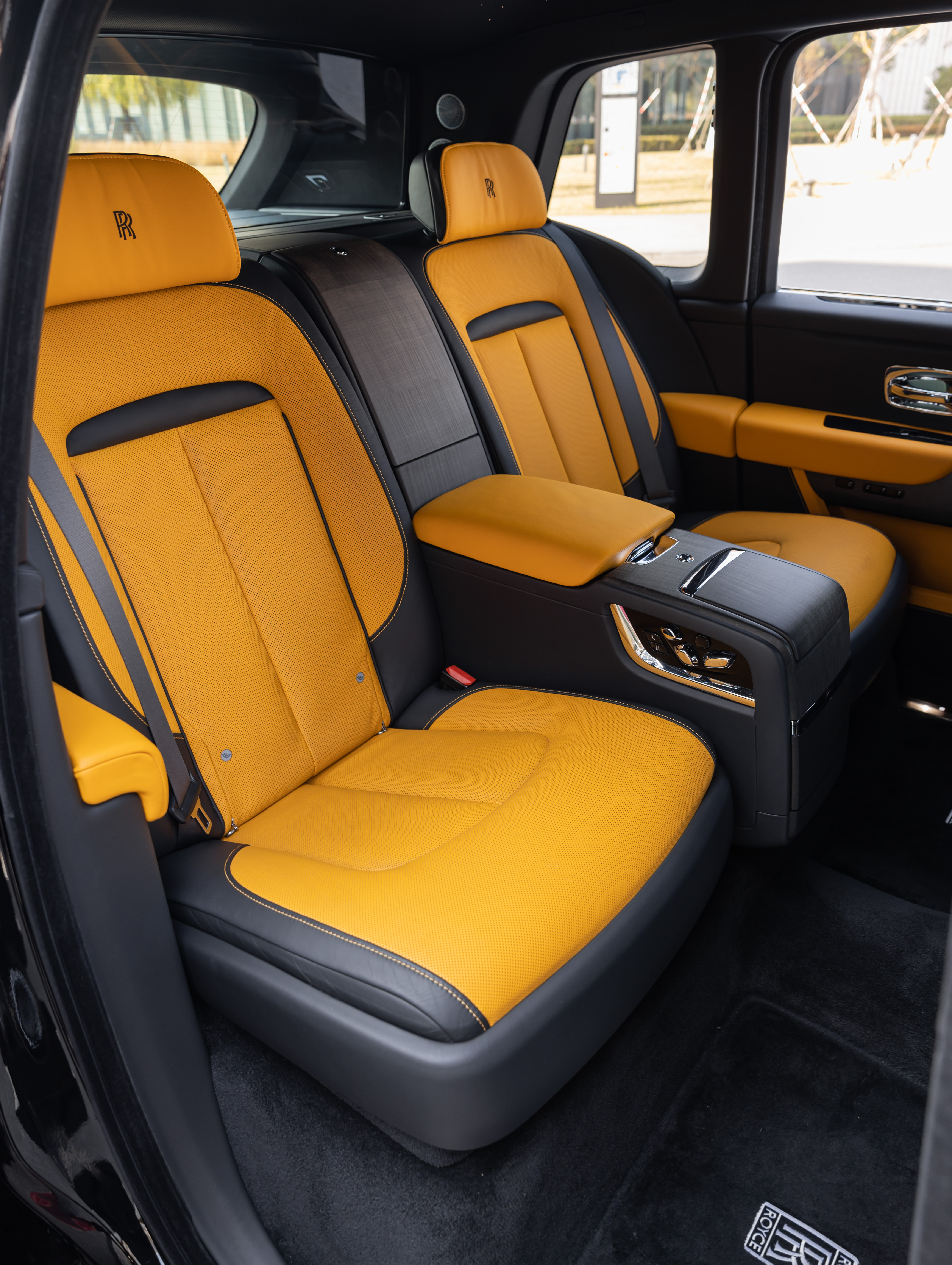 Volkswagen Cullinan 2022 car image #25