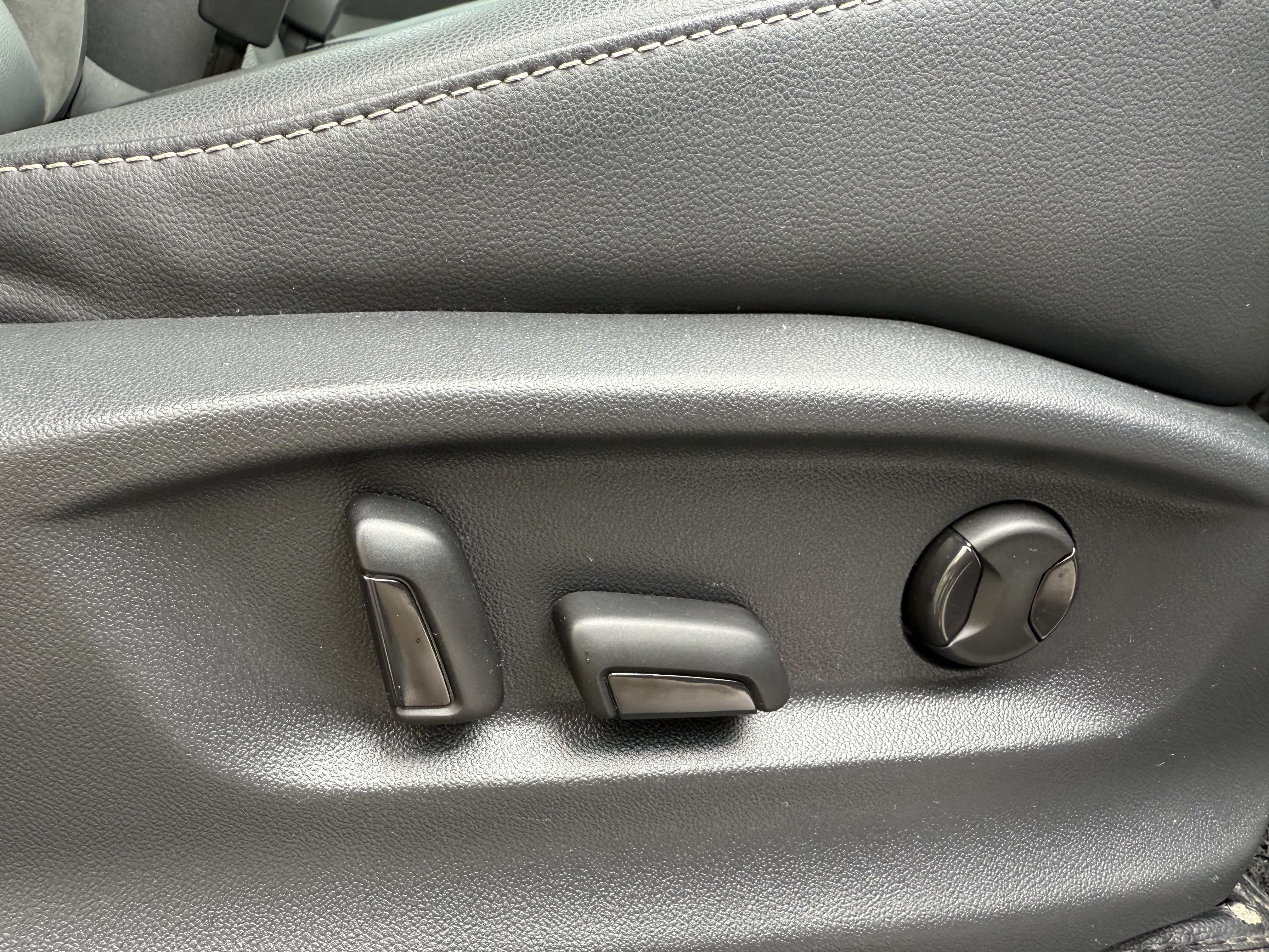 Volkswagen Tiguan L 2019 #25 Volkswagen Tiguan L 2019 car image #25