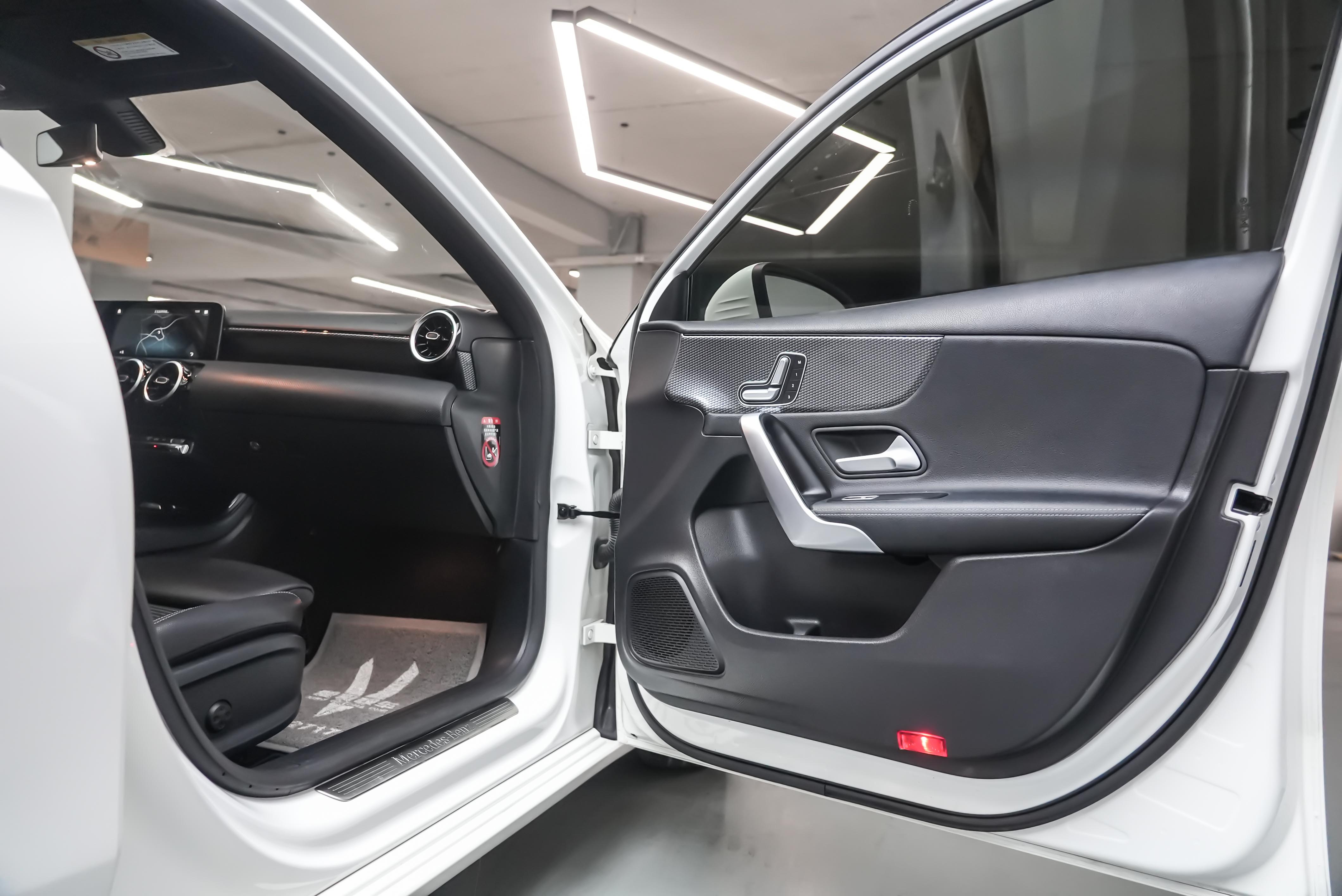 Mercedes-Benz A Class (Imported) 2019 #25 Mercedes-Benz A Class (Imported) 2019 car image #25