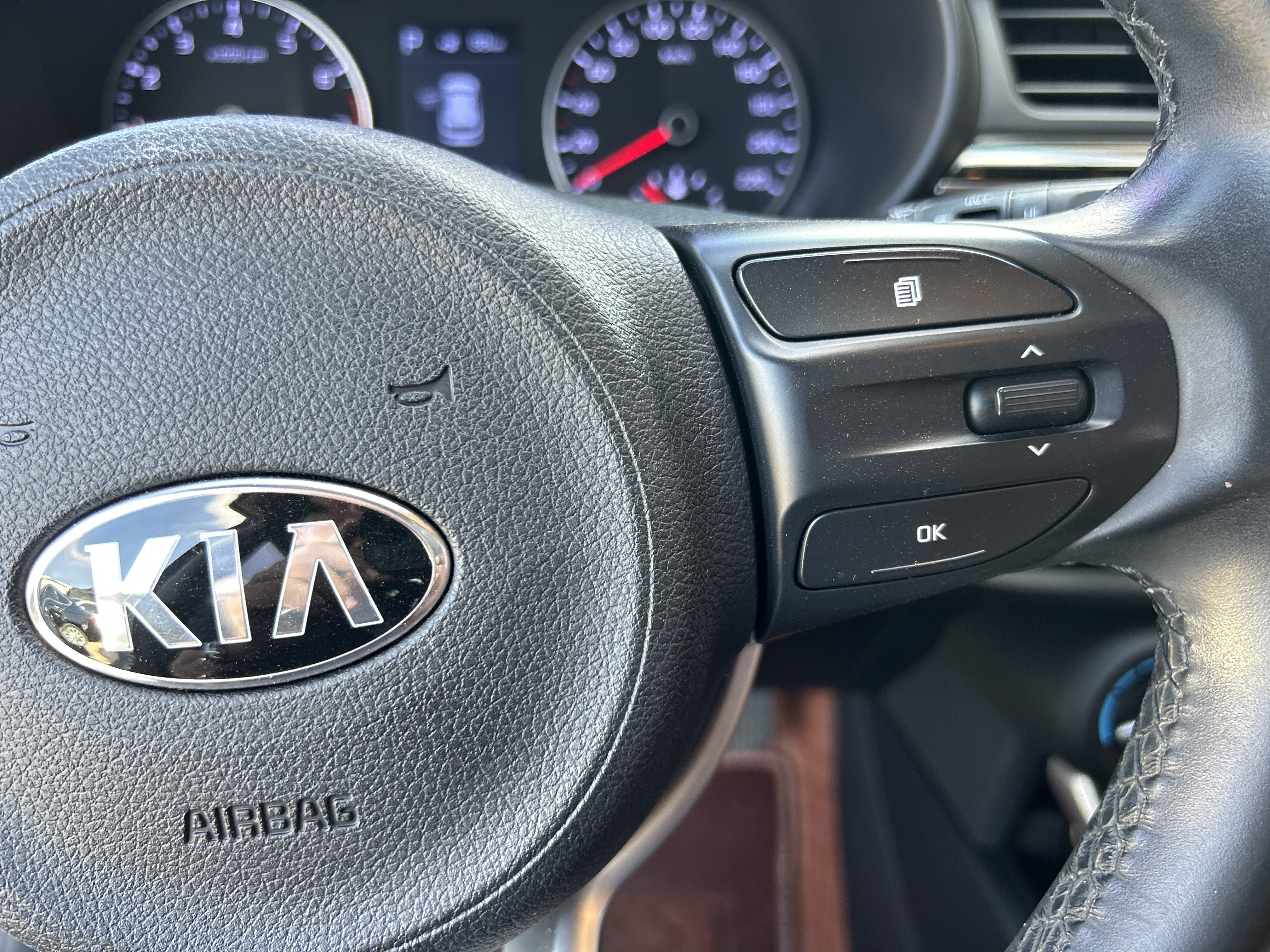 Kia Rio Cross 2018 صورة سيارة #25