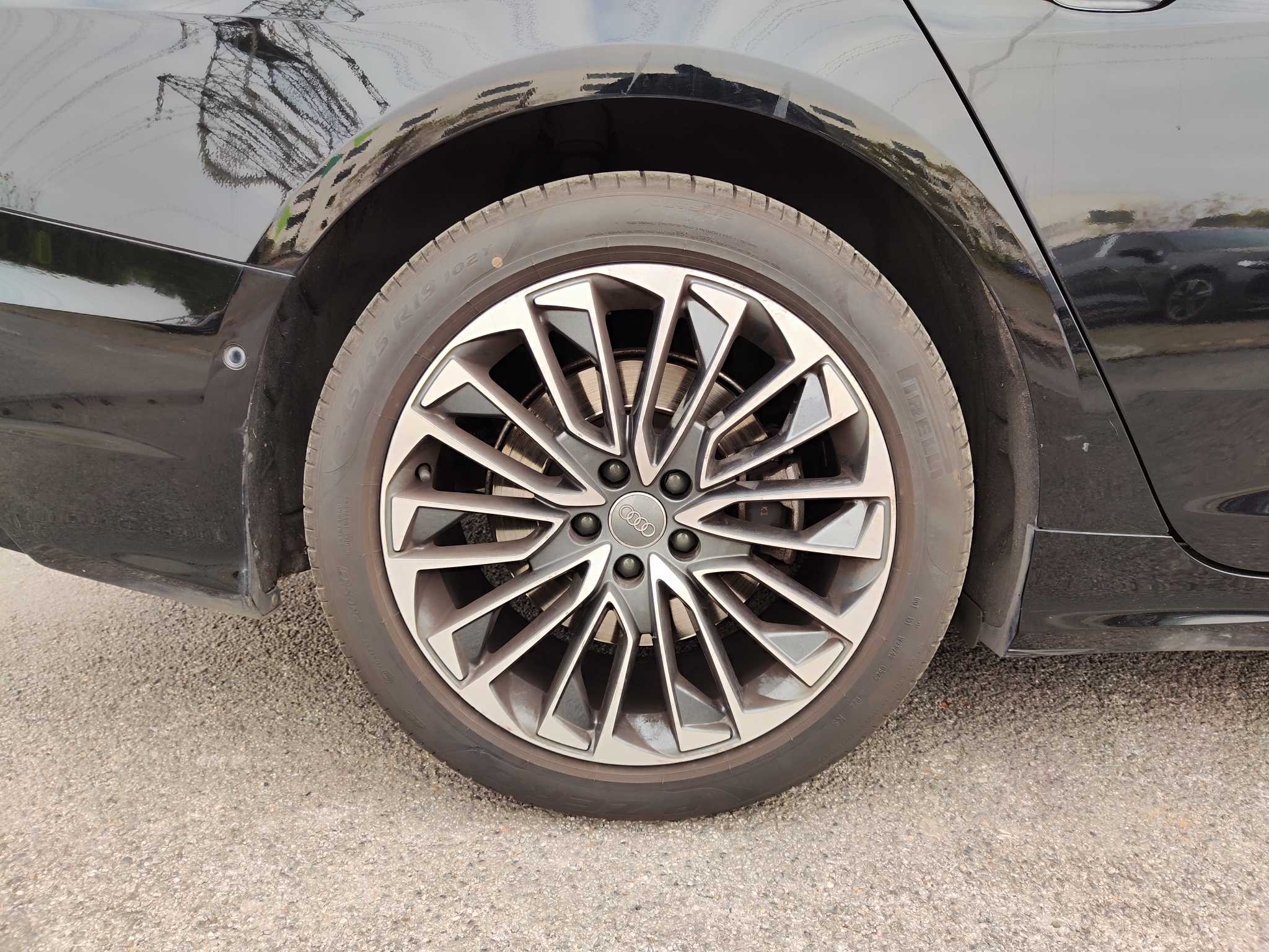 Audi A6L New Energy 2021 #25 Audi A6L New Energy 2021 car image #25