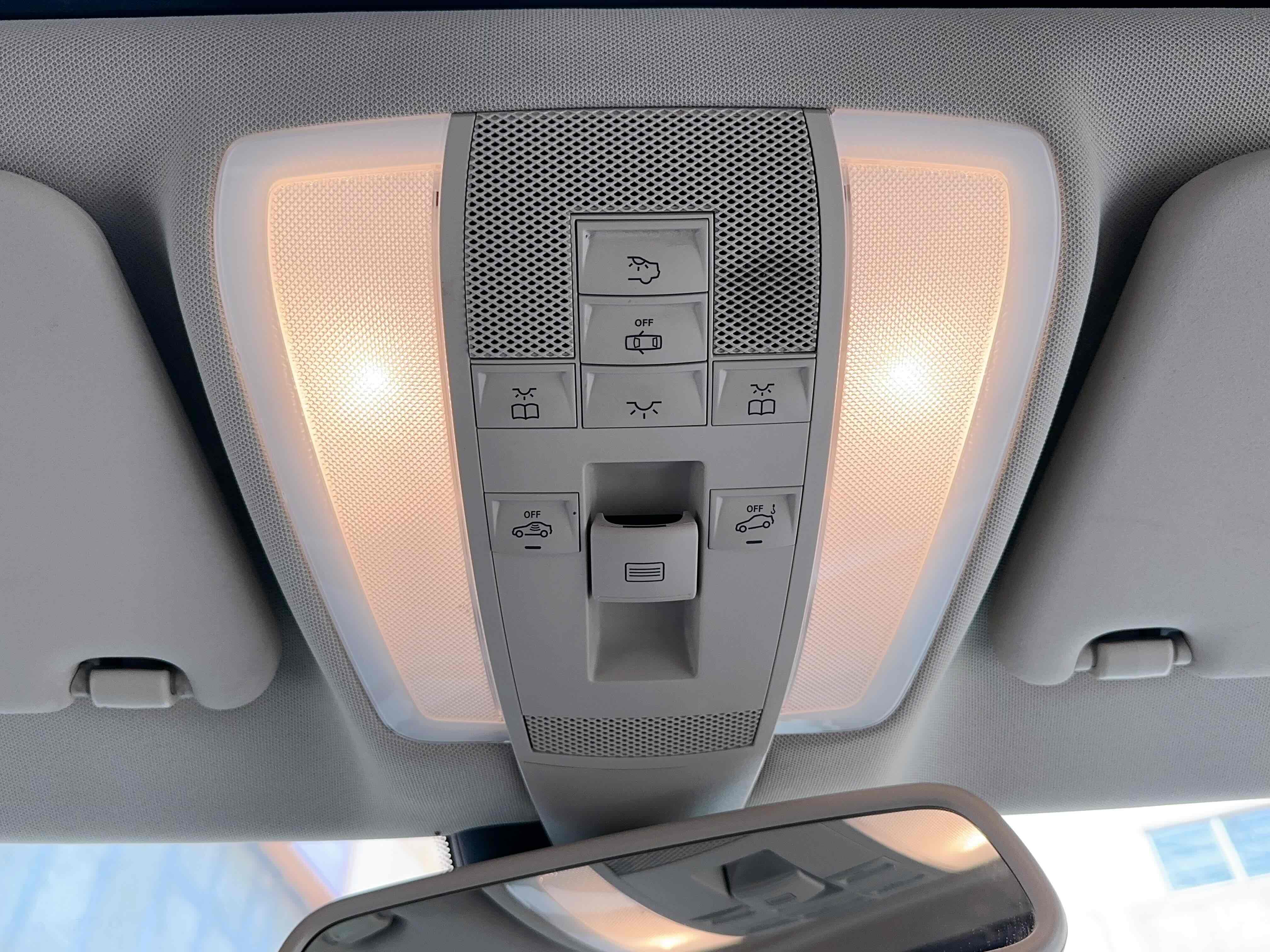 Mercedes-Benz GLK Class (Imported) 2011 #25 Mercedes-Benz GLK Class (Imported) 2011 car image #25