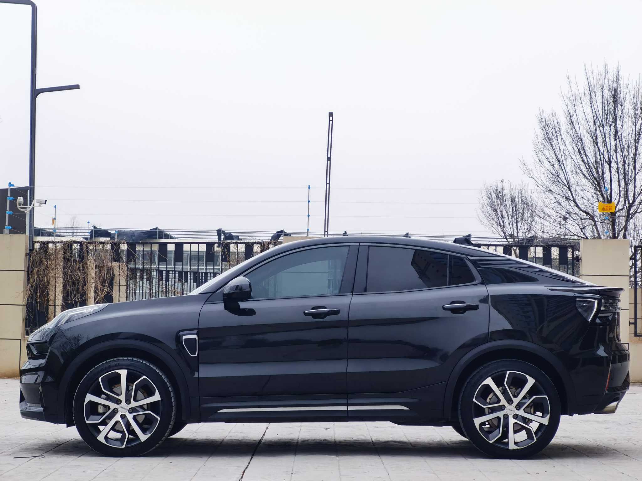 Lynk & Co 05 2020 car image #25
