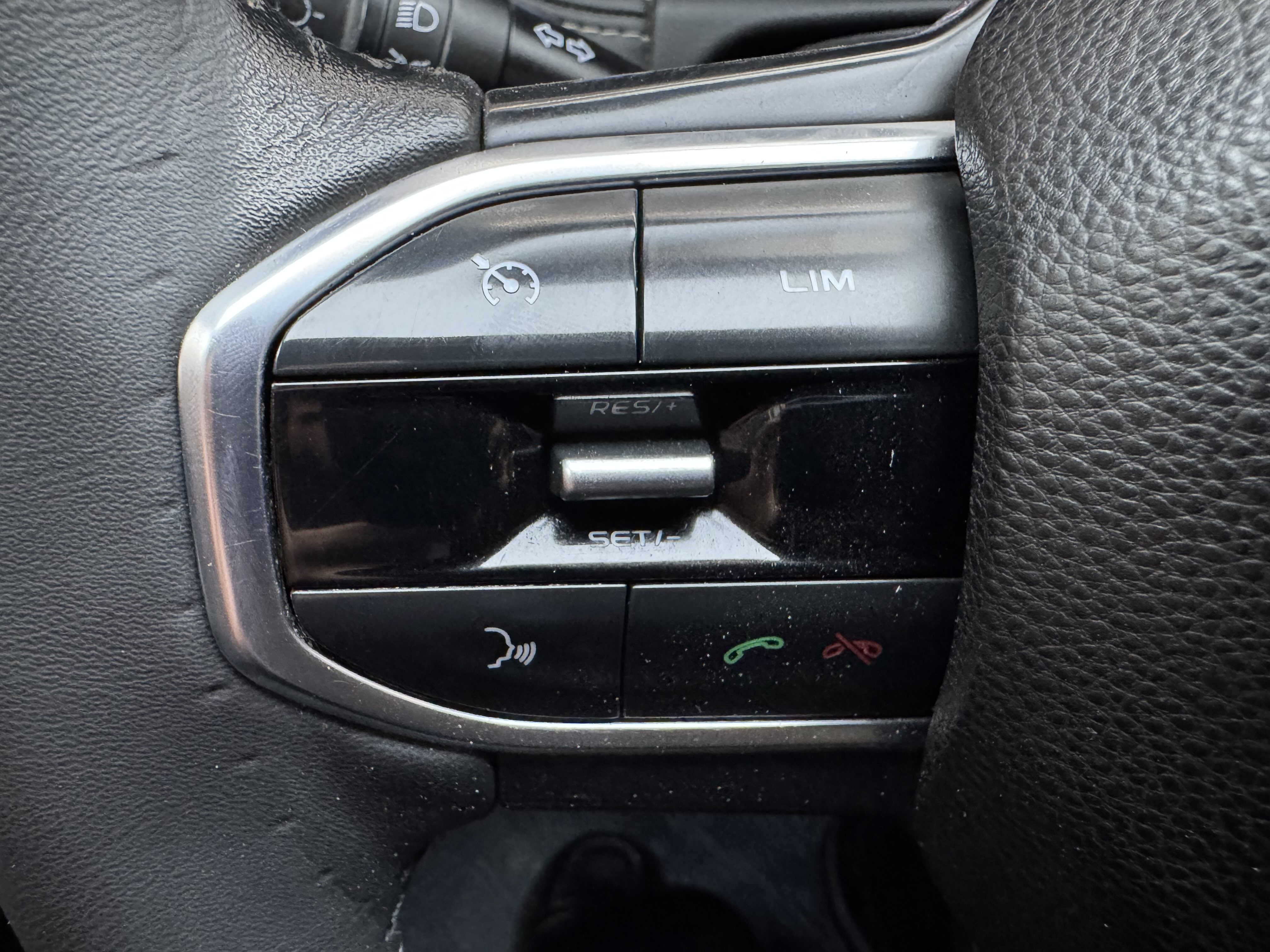 GEELY OkavangoR7 2020 car image #25