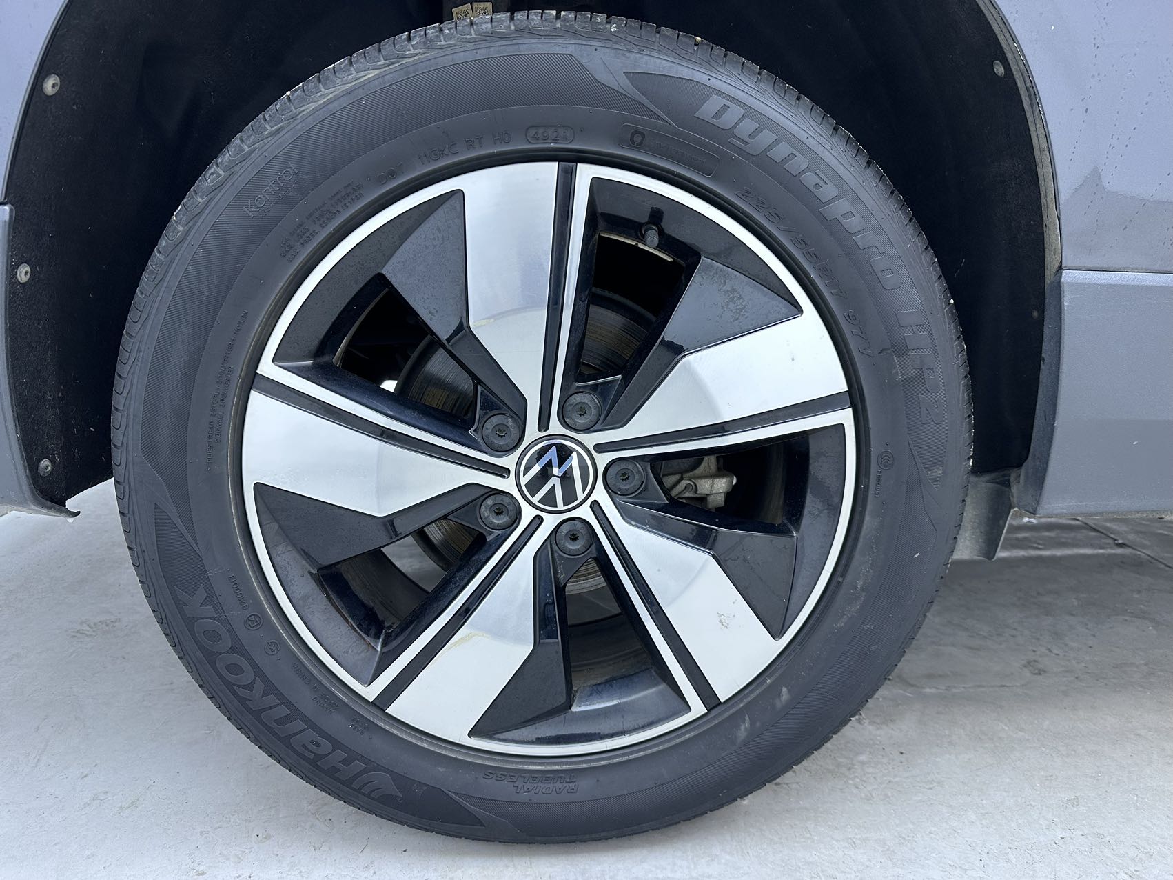 Volkswagen Tharu 2022 car image #25